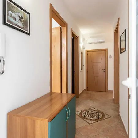 Ilenia A Mancaversa Puglia On Line Apartmán *