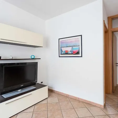 Ilenia A Mancaversa Puglia On Line Apartment *